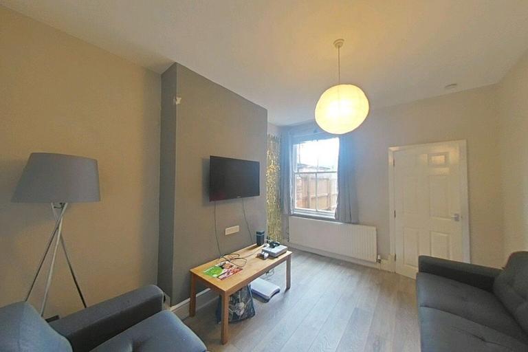 Arthur Street, Forest Road, Loughborough, LE11 3AY