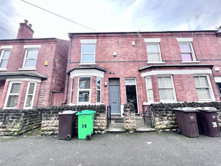 Midland Avenue, Lenton, Nottingham, NG7 2FD