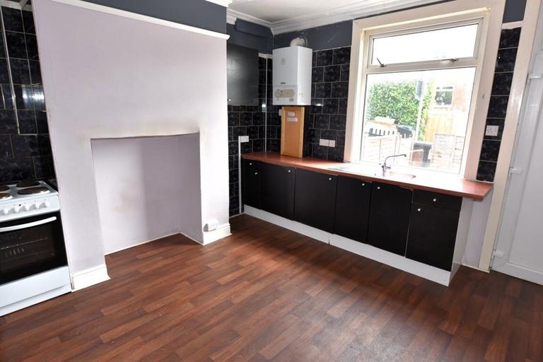 De Lacy Mount, Burley, Leeds, LS5 3JF