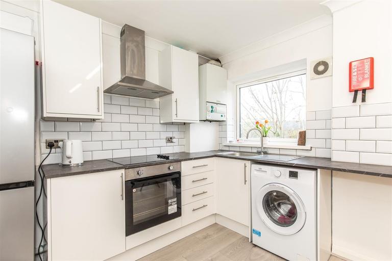 Dartmouth Crescent, Lewes Road, Brighton, BN2 4HY