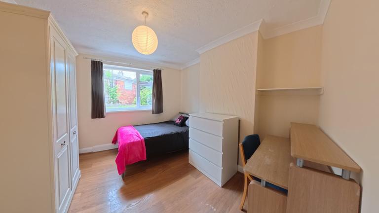 Coombe Road, Coombe Road, Brighton, BN2 4EE