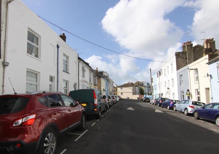 Milton Road, Elm Grove, Brighton, BN2 9TQ