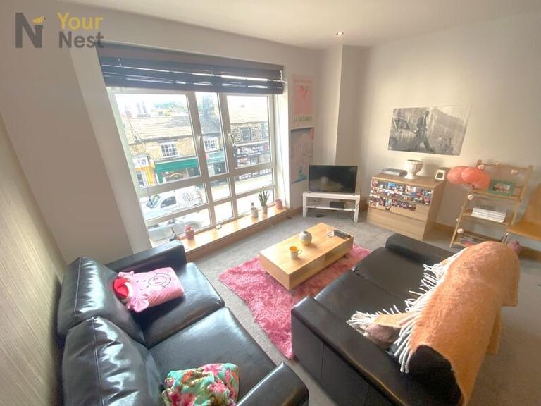 North Lane, Headingley, Leeds, LS6 3HU