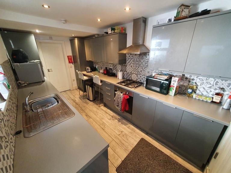 Cottrell Road, Roath, Cardiff, CF24 3EX