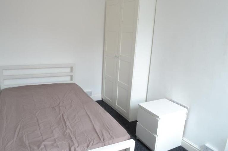 Kimbolton Avenue, Lenton, Nottingham, NG7 1PT