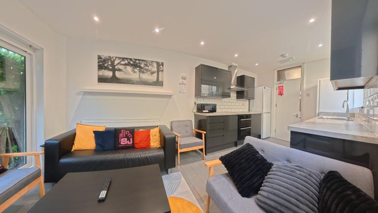 Whippingham Road East Sussex, Hanover, Brighton, BN2 3PS