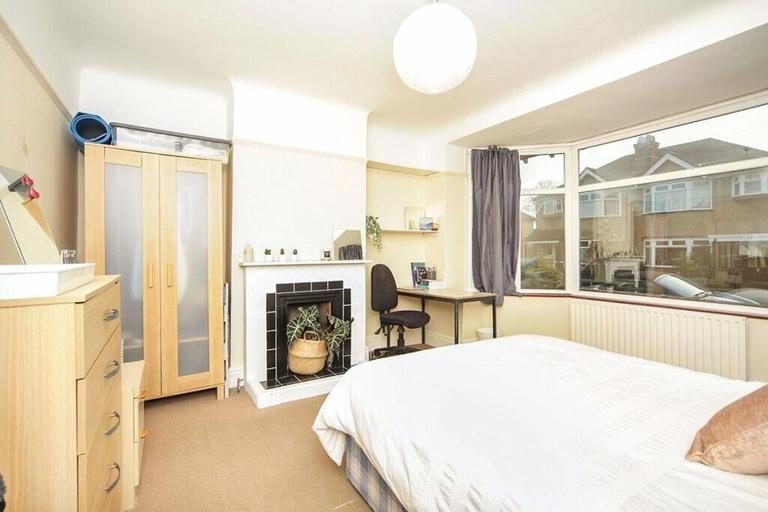 5 bedroom house for rent Blenheim Gardens, Southampton, SO17 3RP UniHomes