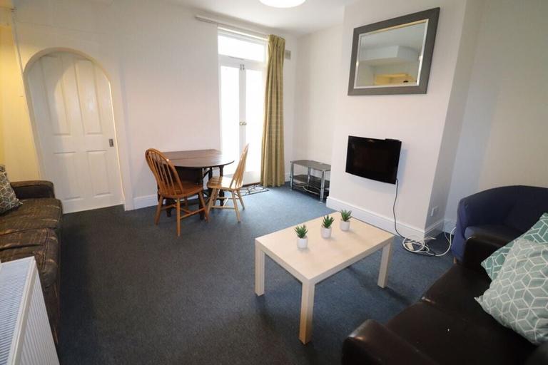 St Kildas Road, Oldfield Park, Bath, BA2 3QJ