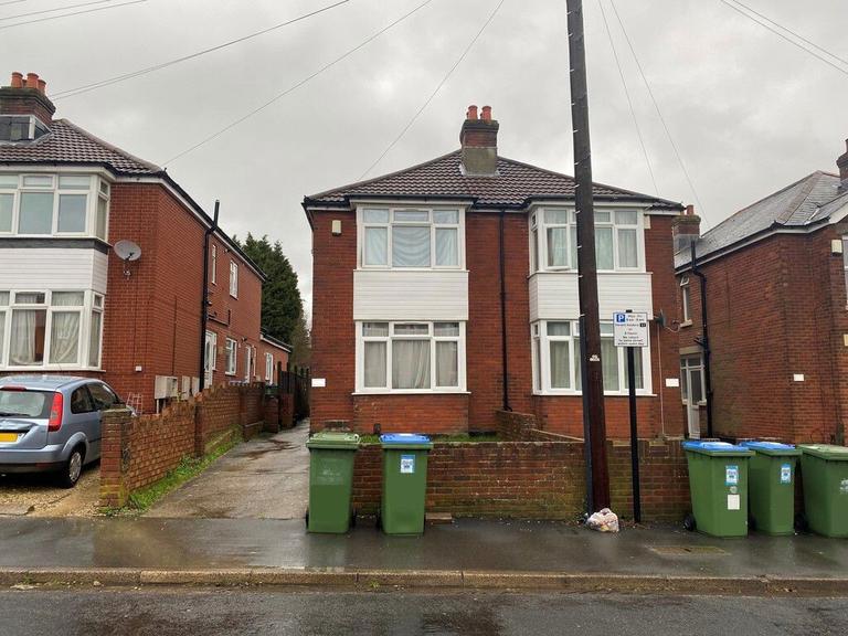 Broadlands Road, Swaythling, Southampton, SO17 3AS