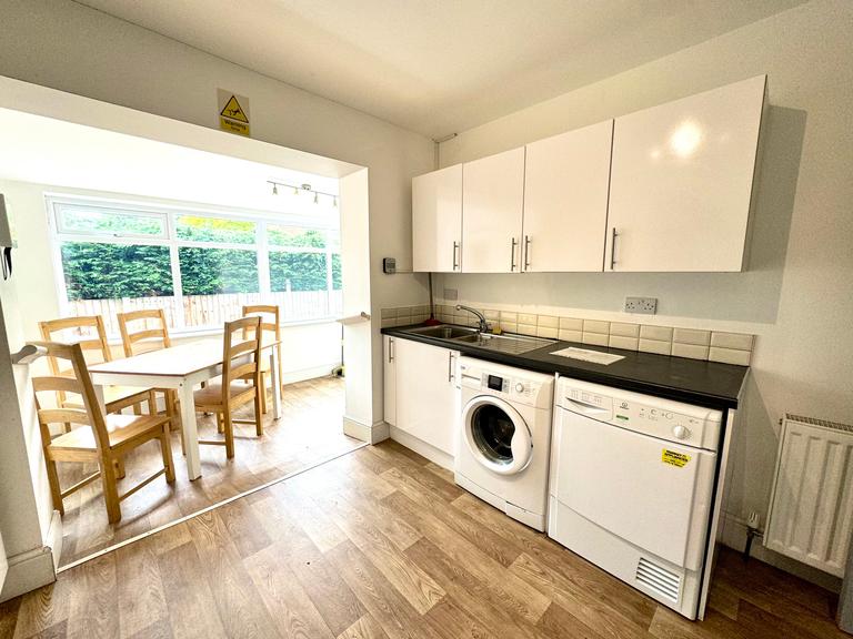 Lilac Grove, Beeston, Nottingham, NG9 1PF