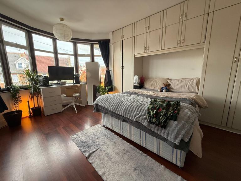 St. Peters Road, City Centre, Reading, RG6 1PA