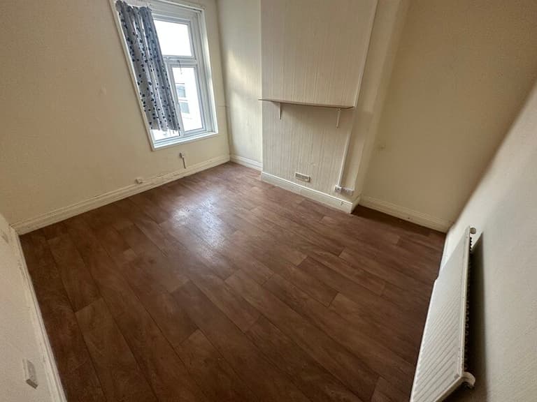 Pen Y Wain Road, Roath, Cardiff, CF24 4GG Pen Y Wain Road, Roath, Cardiff, CF24 4GG