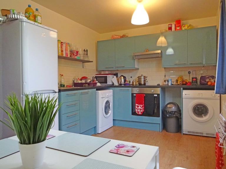 Barber Crescent, Crookesmoor, Sheffield, S10 1EF