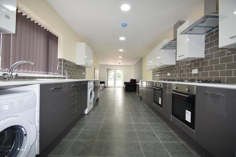 Woodville Road, Cathays, Cardiff, CF24 4EB