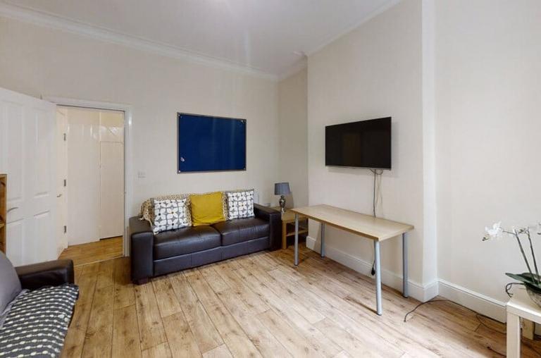 Wadbrough Road, Ecclesall, Sheffield, S11 8RF