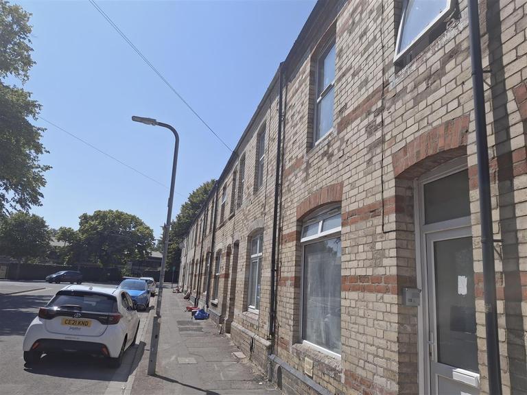 Miskin Street, Cathays, Cardiff, CF24 4AS