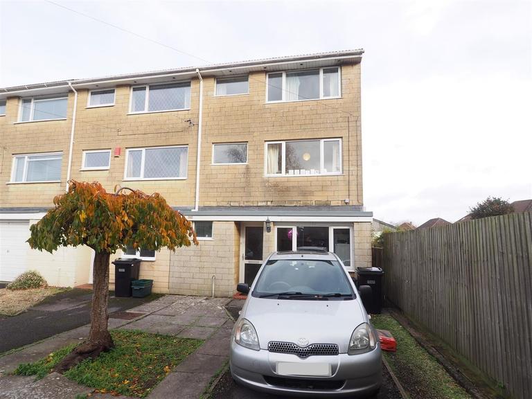 6 bedroom house for rent Stanway Close, Bath, BA2 2UR UniHomes