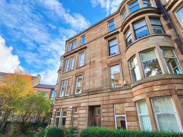 Battlefield Gardens, 1/1, West End, Glasgow, G42 9JP