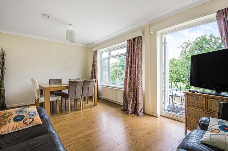 5 bedroom house for rent Lindfield Gardens, Surrey, GU1 1TP UniHomes