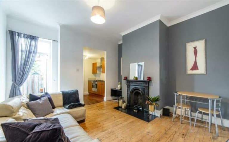 Amble Grove, Sandyford, Newcastle, NE2 1NY Amble Grove, Sandyford, Newcastle, NE2 1NY
