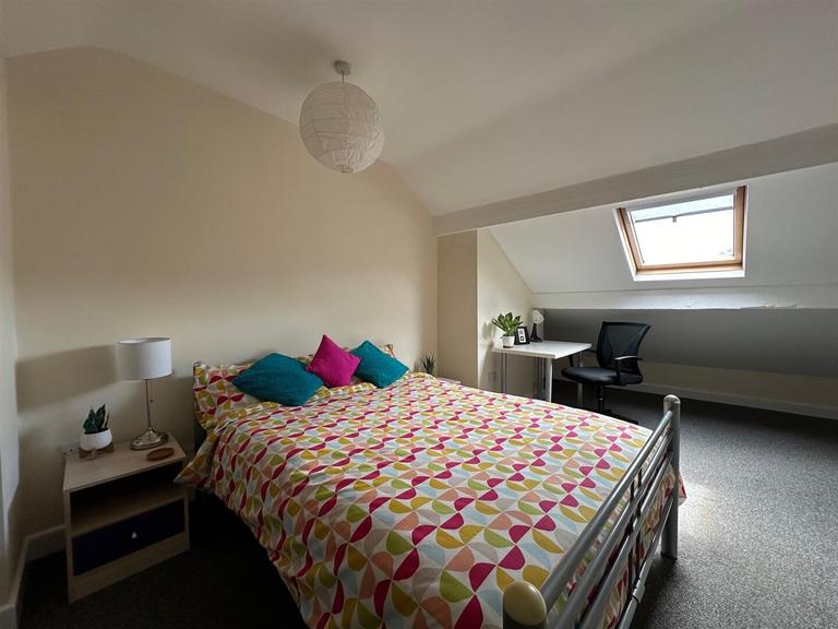 Neill Road, Ecclesall, Sheffield, S11 8QH