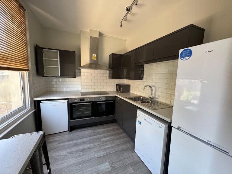 Gloucester Road, Bishopston, Bristol, BS7 8NR