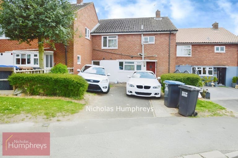 Gorse Close, Hatfield, Hertfordshire, AL10 9DW Gorse Close, Hatfield, Hertfordshire, AL10 9DW