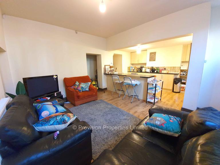 Moorland Avenue Leeds, Hyde Park, Leeds, LS6 1AP