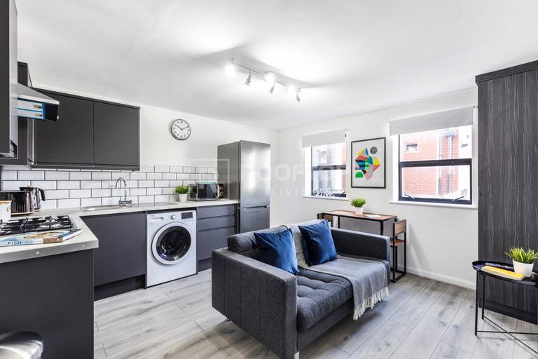 Queens Road, Hyde Park, Leeds, LS6 1HY