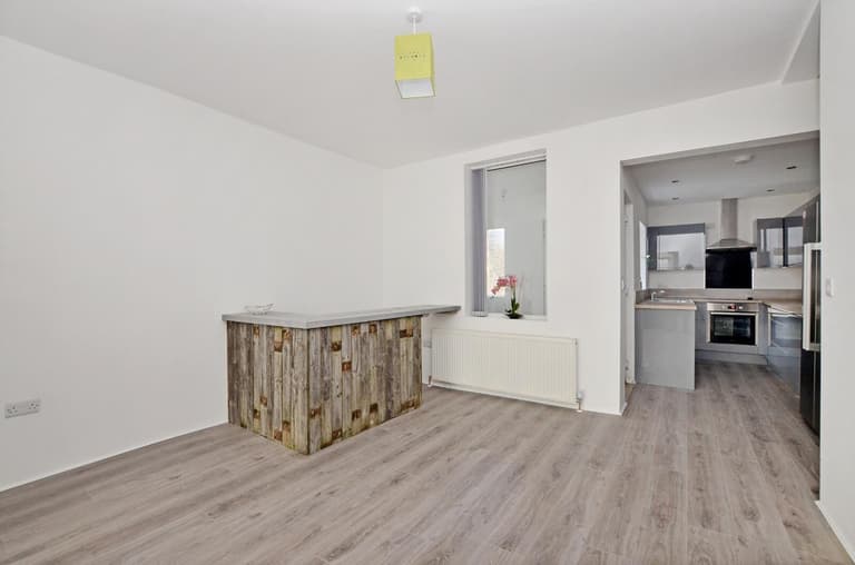 City Road, City Centre, Sheffield, S2 5HF