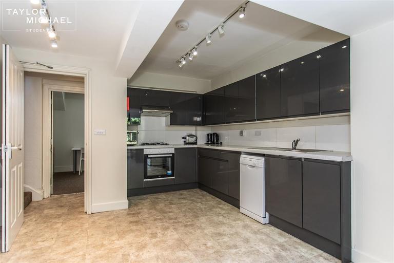 Caledonian Road, Lewes Road, Brighton, BN2 3HX