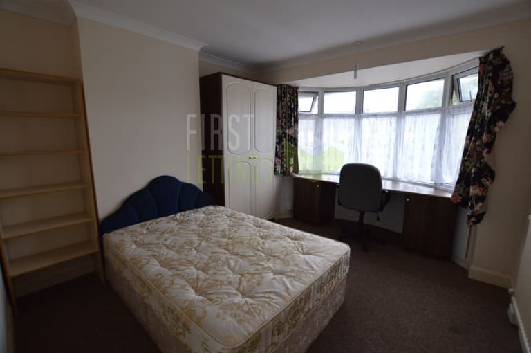 Welford Road, Clarendon Park, Leicester, LE2 6BD