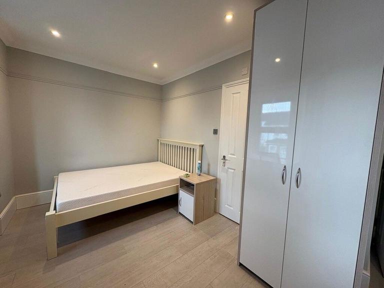 Morris Road, The Polygon, Southampton, SO15 2BS