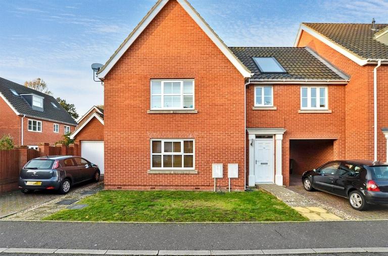 Earles Gardens, North & West Earlham, Norwich, NR4 7SH
