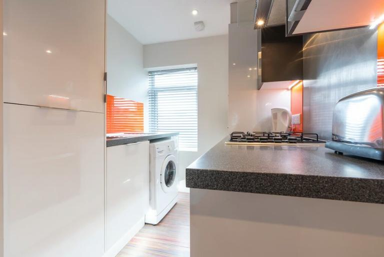 Queen Anne Street, Shelton, Stoke-on-Trent, ST4 2EQ