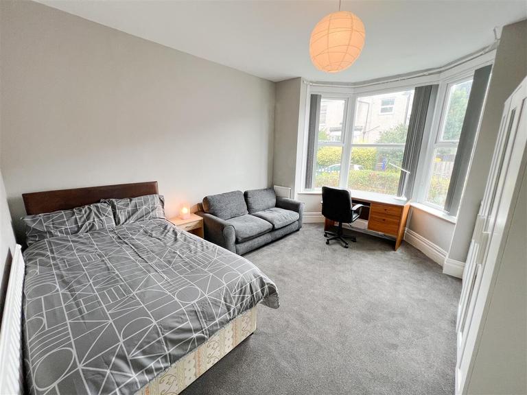 Filey Street, Broomhall, Sheffield, S10 2FF