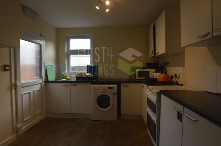 Melbourne Road, Highfields, Leicester, LE2 0GT