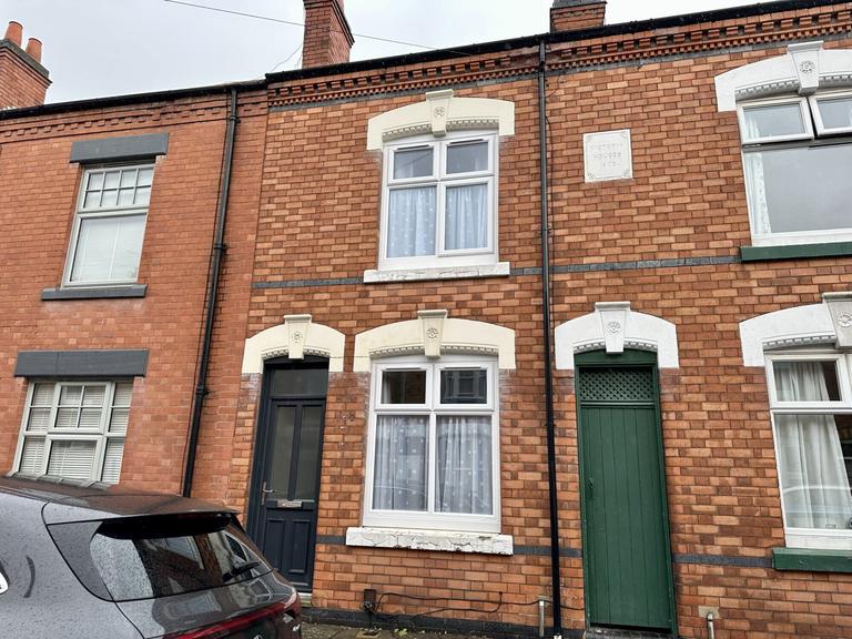 3 bedroom house for rent Avenue Road Extension Leicester, Leicester