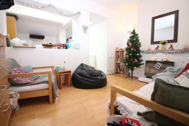 Woodville Road, Cathays, Cardiff, CF24 4NW