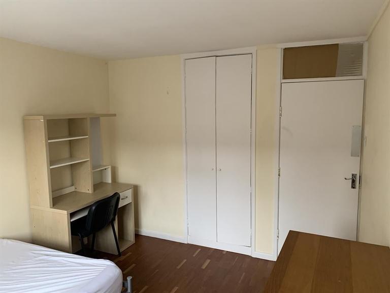 Russell Court, Town Centre, Leamington Spa, CV31 1EY