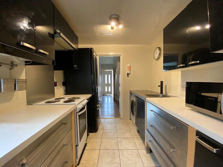 Harrison Road, Bassett, Southampton, SO17 3TJ