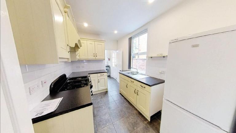 Lytham Road, Clarendon Park, Leicester, LE2 1YD