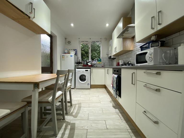 Thesiger Street, Cathays, Cardiff, CF24 4BN