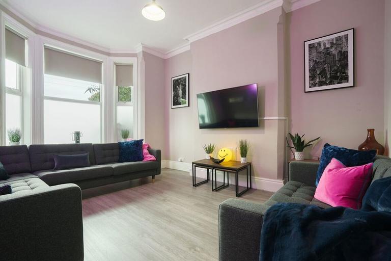 Larkdale Street, Arboretum, Nottingham, NG7 4FZ