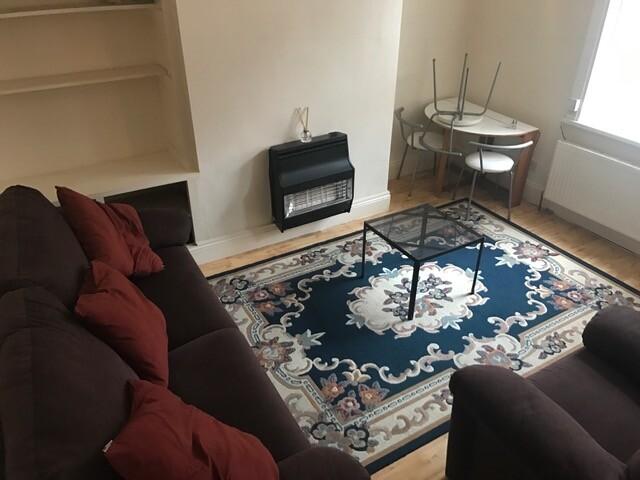 Kelsall Terrace, Hyde Park, Leeds, LS6 1RD