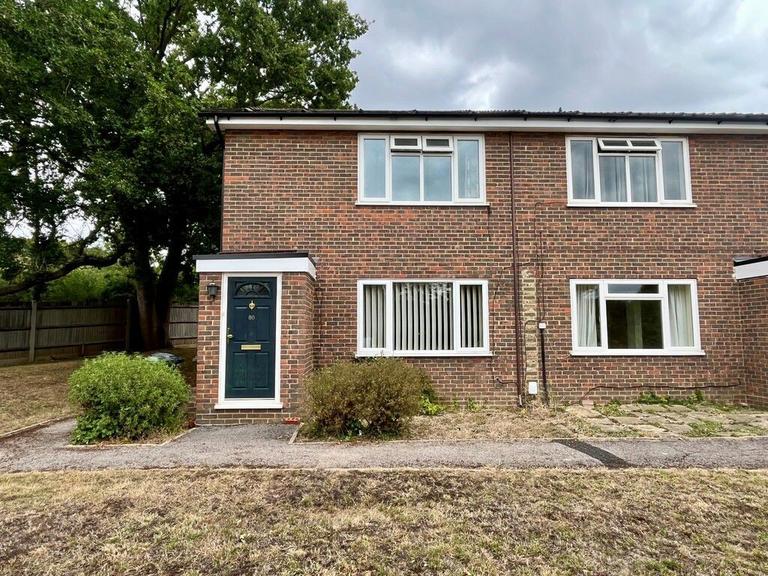 The Chase, Guildford, Surrey, GU2 7UL