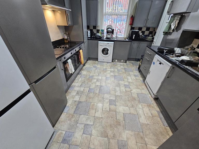 Brudenell Road, Hyde Park, Leeds, LS6 1HA