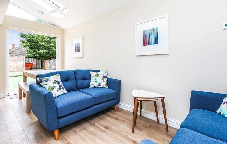 Worplesdon Road, Guildford, Surrey, GU2 9RS