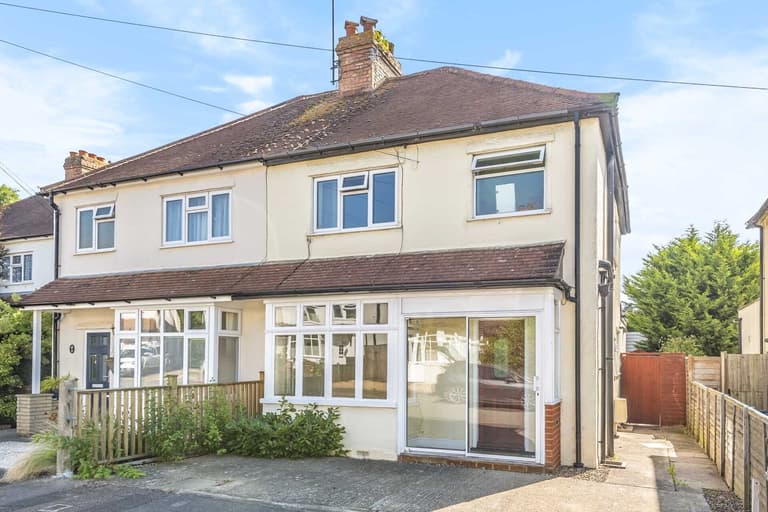 Franks Road, Guildford, Surrey, GU2 9NT Franks Road, Guildford, Surrey, GU2 9NT