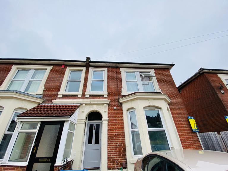 9 bedroom house for rent Alma Road, Southampton, SO14 6UP UniHomes